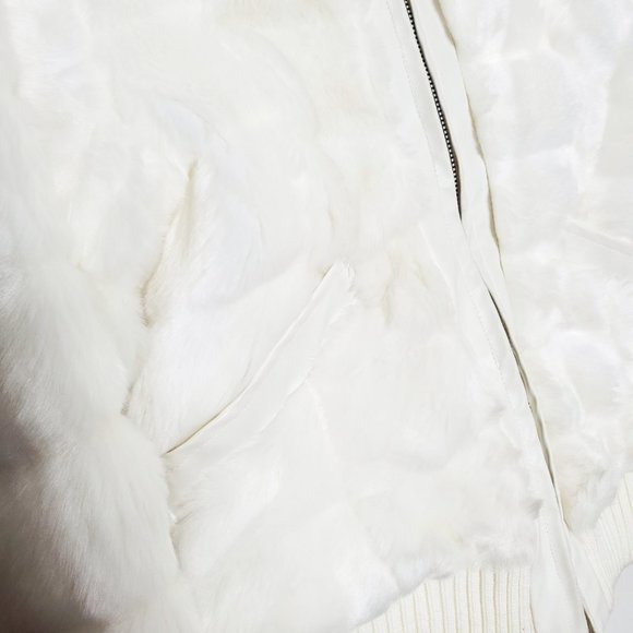 Jennyfer J Faux Fur Ivory Cream Jacket - Picture 5 of 9